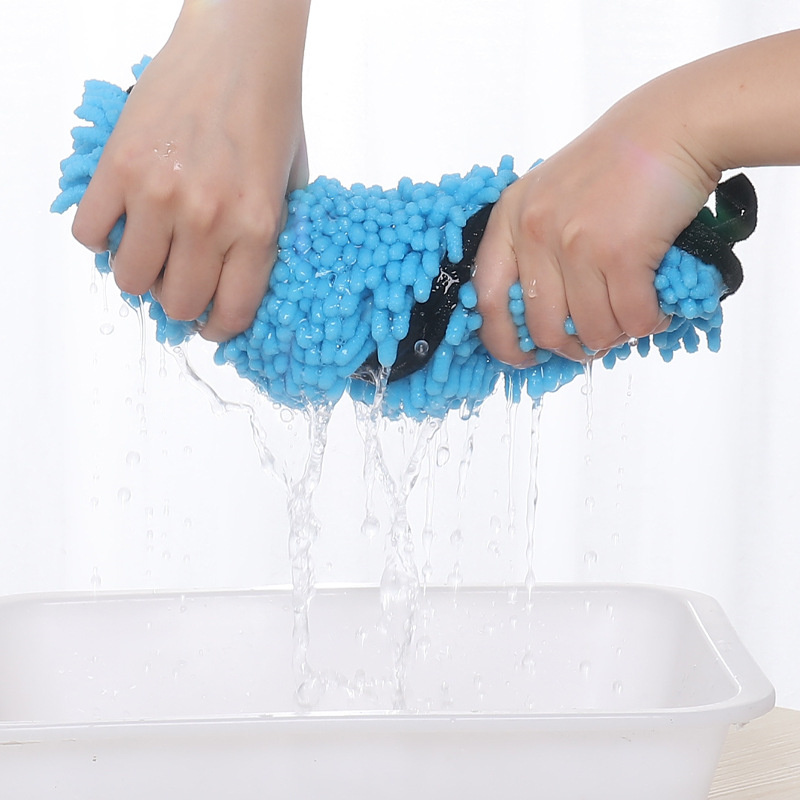 Super Absorbent Microfiber Bath Pet Towel - PawsAndPartners